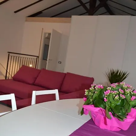 Casa Leone 1 Apartment