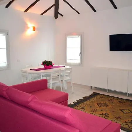 Casa Leone 1 Apartment
